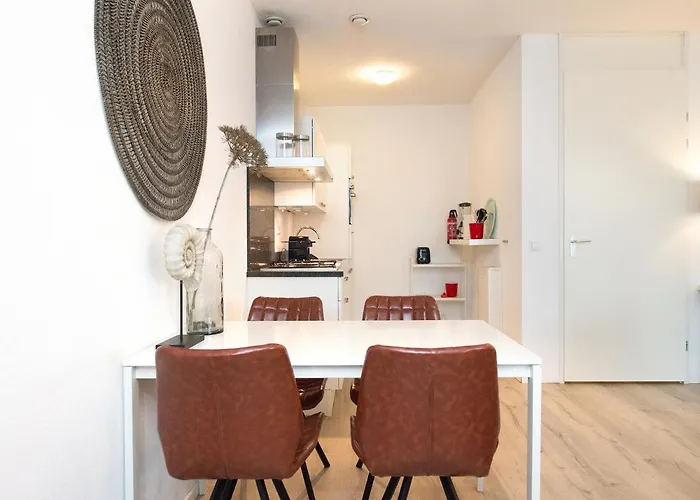 Helena At Sea The Hague